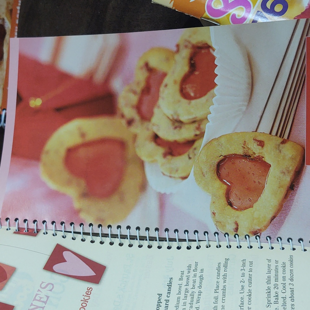 Assorted Recipe Book Collection - Picture 6 of 7